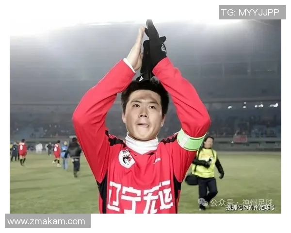 聚焦足球球星2号展现赛场激情与荣耀书写不灭传奇